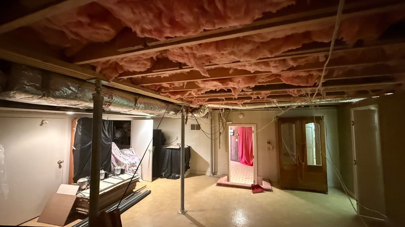 HydroHelp911 Crawl Space & Foundation Repair installing a steel support post, adjustable jack